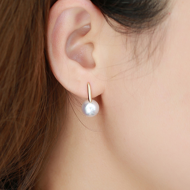 B&ocirc;ng tai v&agrave;ng 18k ngọc trai biển Akoya 7,5-10mm Daisy