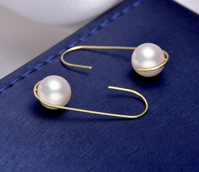 B&ocirc;ng tai v&agrave;ng 18k