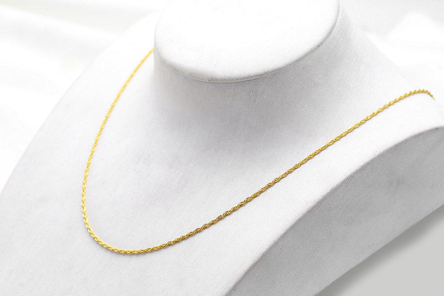 D&acirc;y chuyền v&agrave;ng 18k