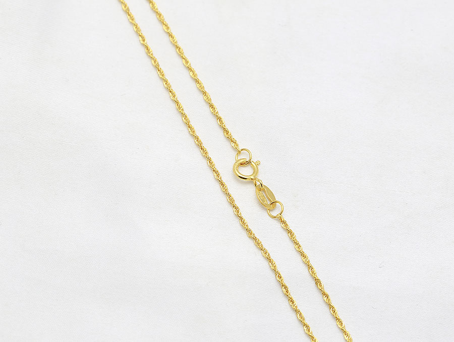 D&acirc;y chuyền v&agrave;ng 18k