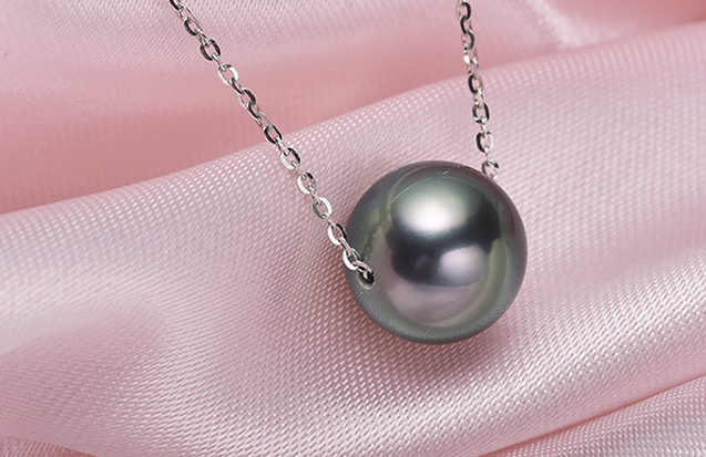 D&acirc;y chuyền v&agrave;ng