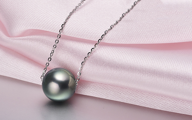 D&acirc;y chuyền v&agrave;ng