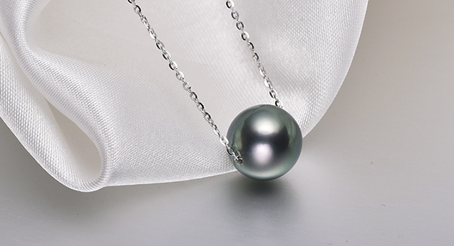 D&acirc;y chuyền v&agrave;ng