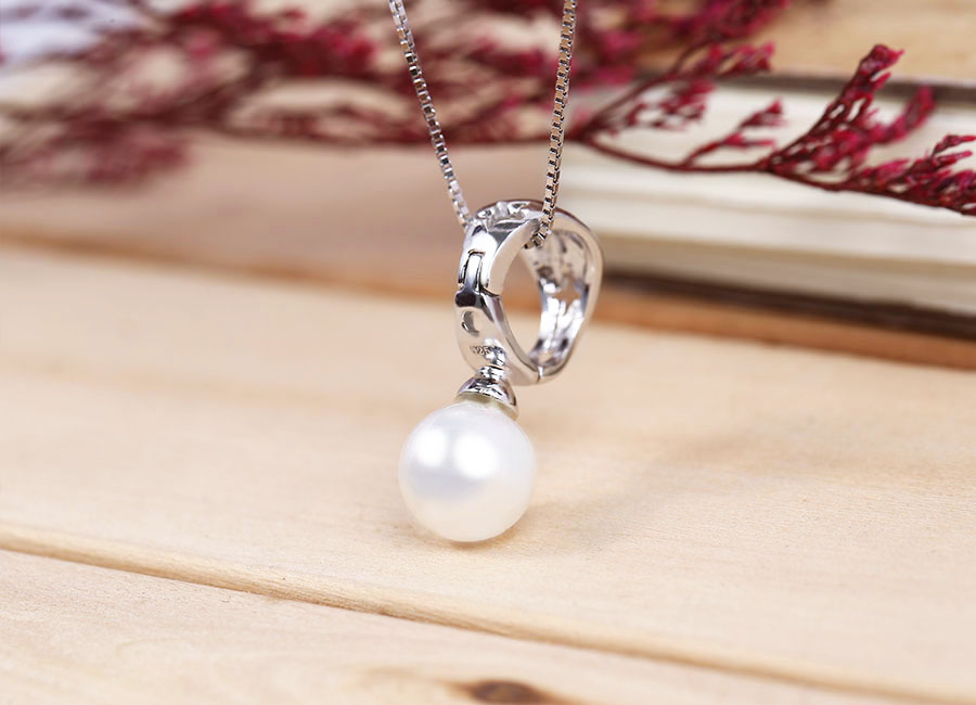 Phần mặt d&acirc;y với chi tiết nh&igrave;n cận cảnh.