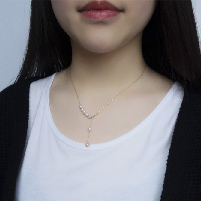 D&acirc;y chuyền v&agrave;ng 18k