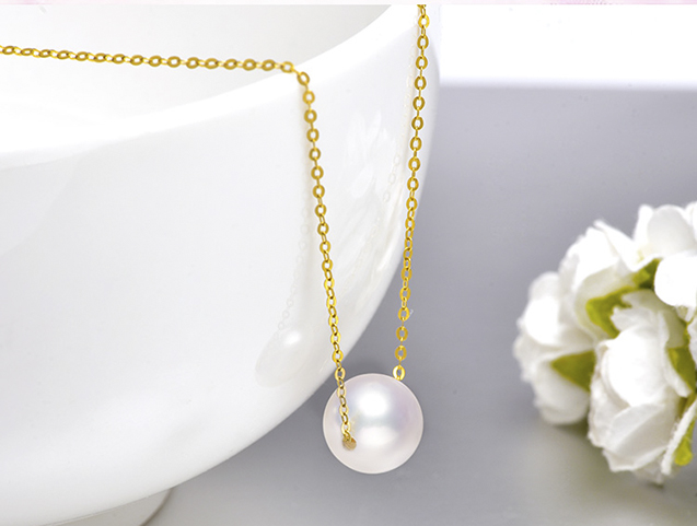 D&acirc;y chuyền v&agrave;ng