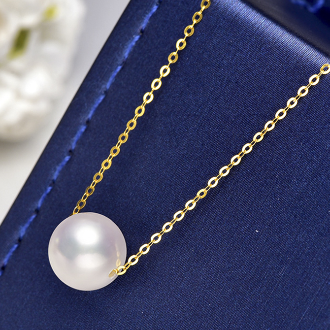 D&acirc;y chuyền v&agrave;ng