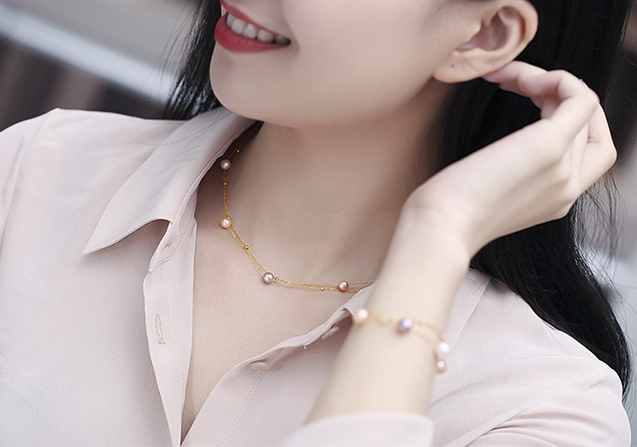 D&acirc;y chuyền v&agrave;ng 18k