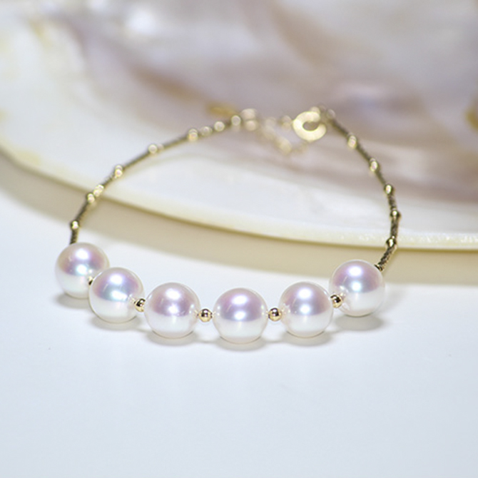 Lắc tay v&agrave;ng