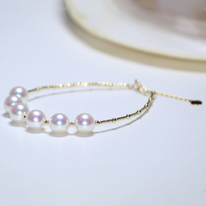 Lắc tay v&agrave;ng