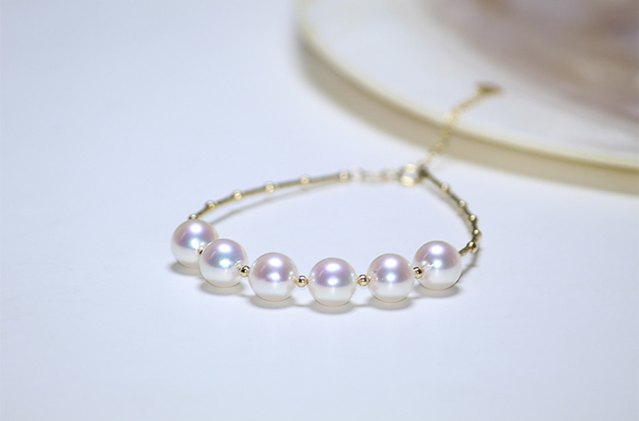 Lắc tay v&agrave;ng