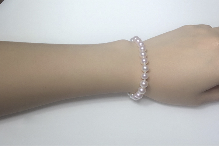 Lắc tay v&agrave;ng