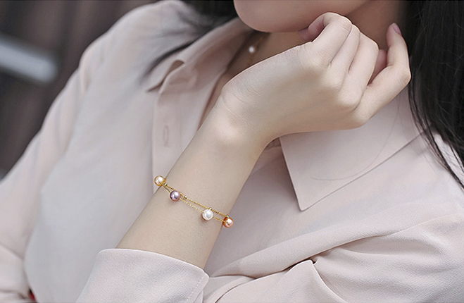 Lắc tay v&agrave;ng 18k