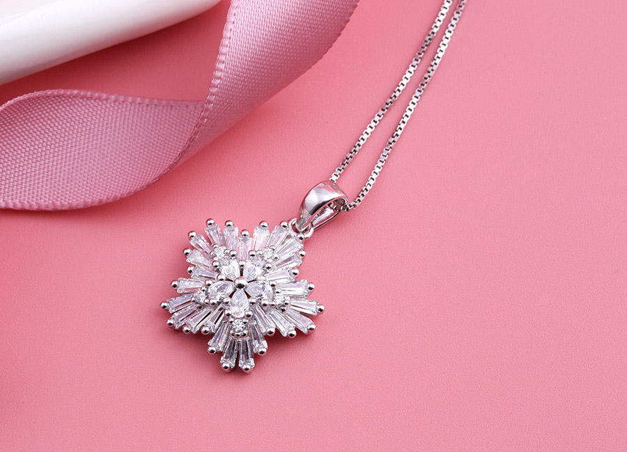 Thiết kế tinh tế, hấp dẫn mọi &aacute;nh nh&igrave;n.