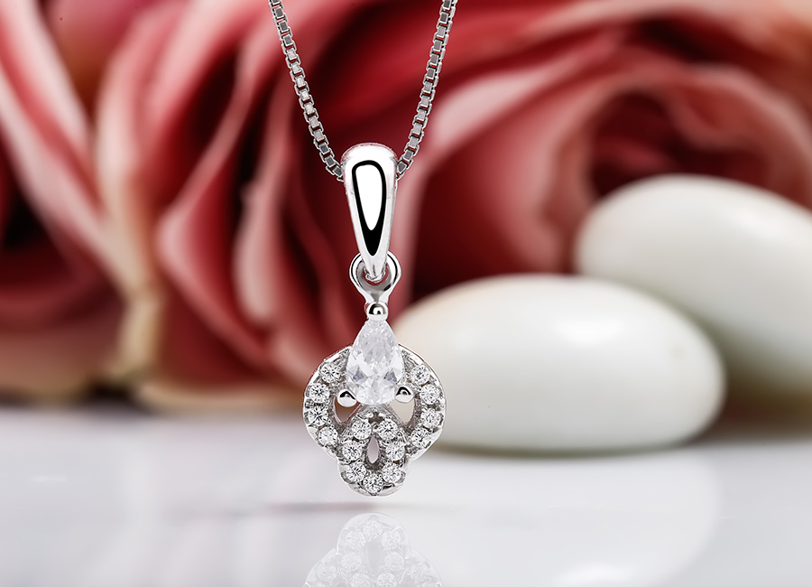 Tạo h&igrave;nh ngọt ng&agrave;o v&agrave; nữ t&iacute;nh.