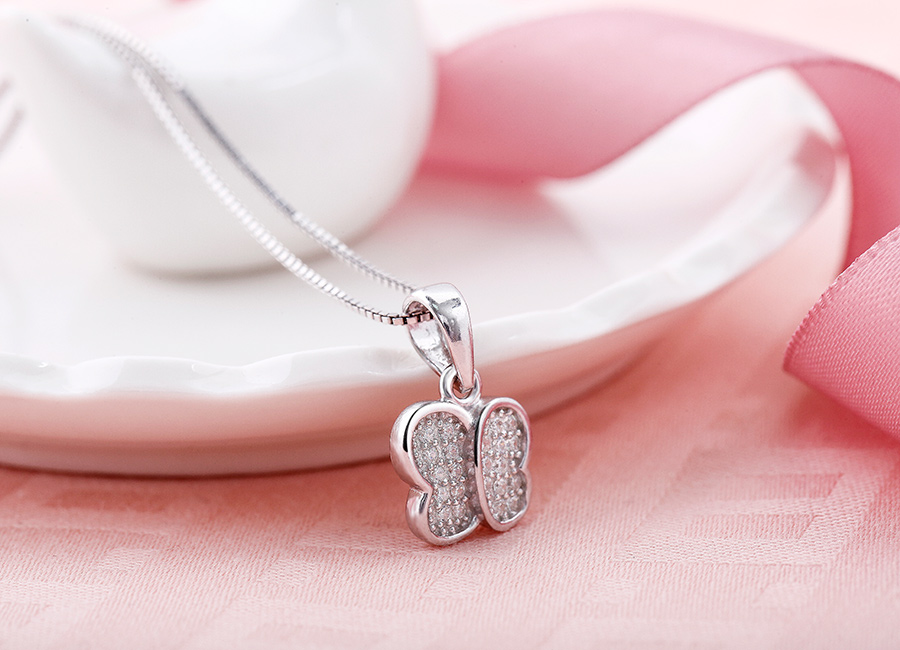 Mẫu mặt trang sức v&ocirc; c&ugrave;ng hấp dẫn.