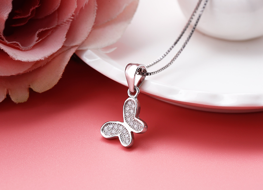 Vẻ đẹp hấp dẫn của mẫu mặt d&acirc;y chuyền.