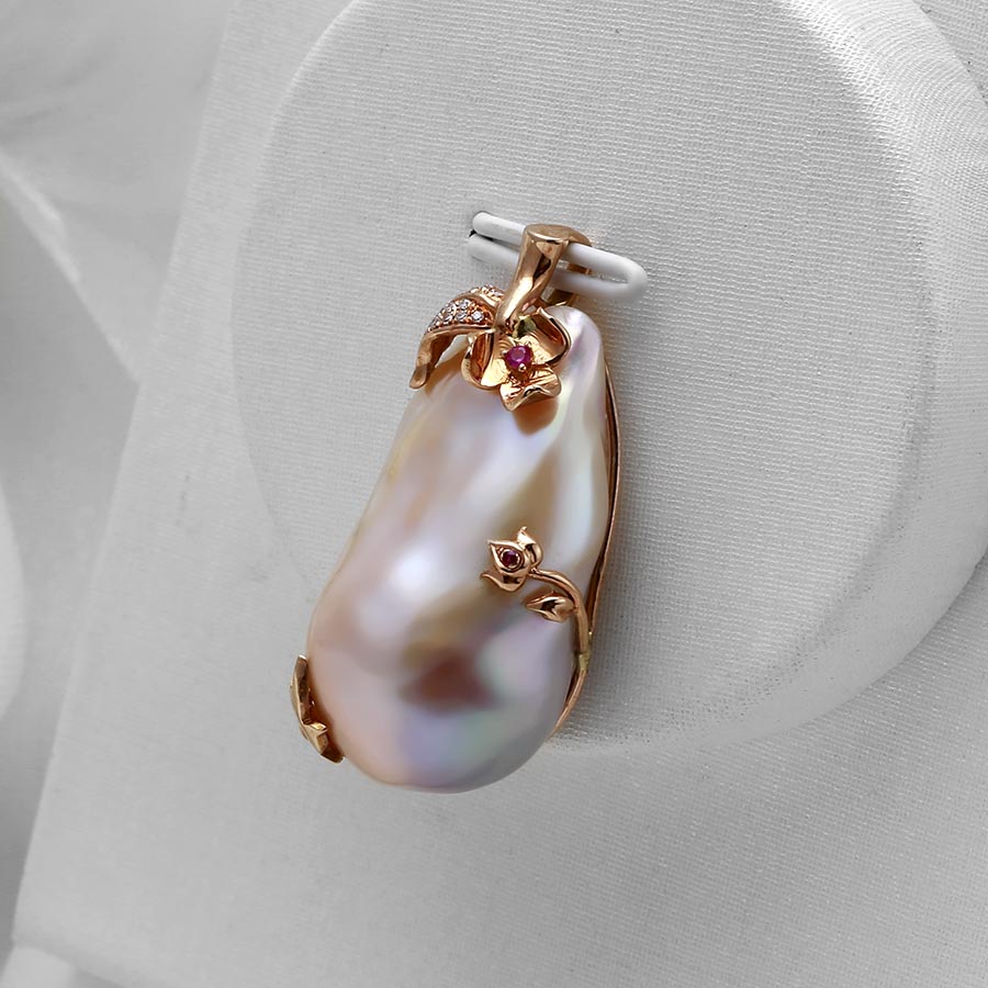 Mặt d&acirc;y chuyền v&agrave;ng
