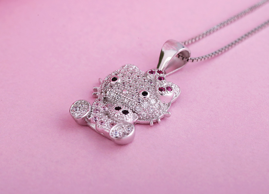 Mặt dây chuyền bạc Hello Kitty 5 Yêu thích chú mèo Hello Kitty thì nên sở hữu mẫu mặt trang sức này.