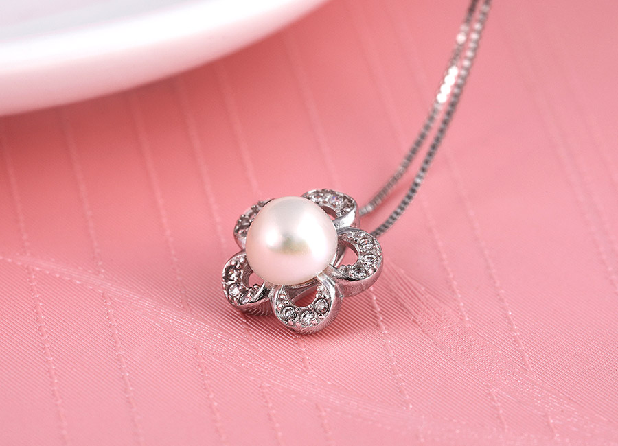 N&eacute;t hấp dẫn của trang sức Eropi.