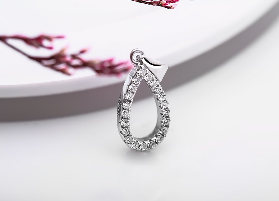 Thiết kế giọt nước với vẻ đẹp tinh kh&ocirc;i.