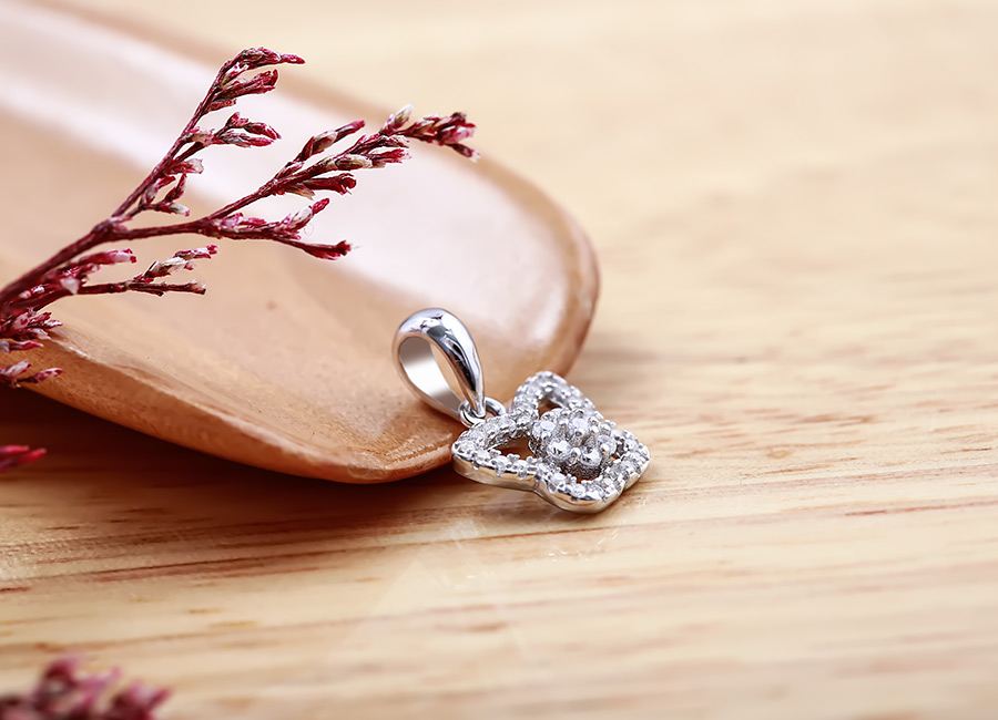  N&eacute;t đẹp mềm mại v&agrave; sự trau chuốt trong đường n&eacute;t thiết kế.