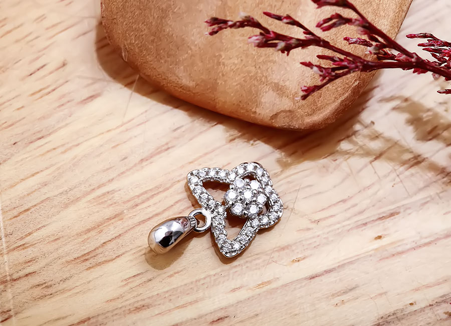 C&aacute;nh bướm l&agrave; biểu tượng của sự nữ t&iacute;nh