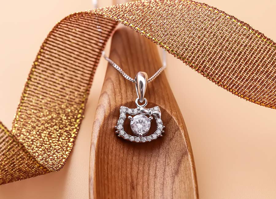 Tạo vẻ đẹp v&agrave; sự trẻ trung cho bạn g&aacute;i.