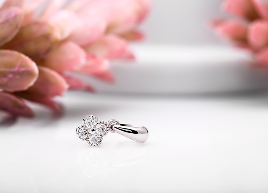 Vẻ đẹp thuần khiết, mềm mại khiến ph&aacute;i nữ phải nức l&ograve;ng, say đắm.