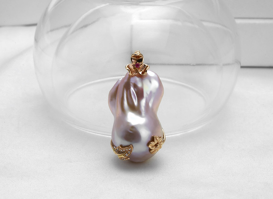 Mặt d&acirc;y chuyền v&agrave;ng 18k
