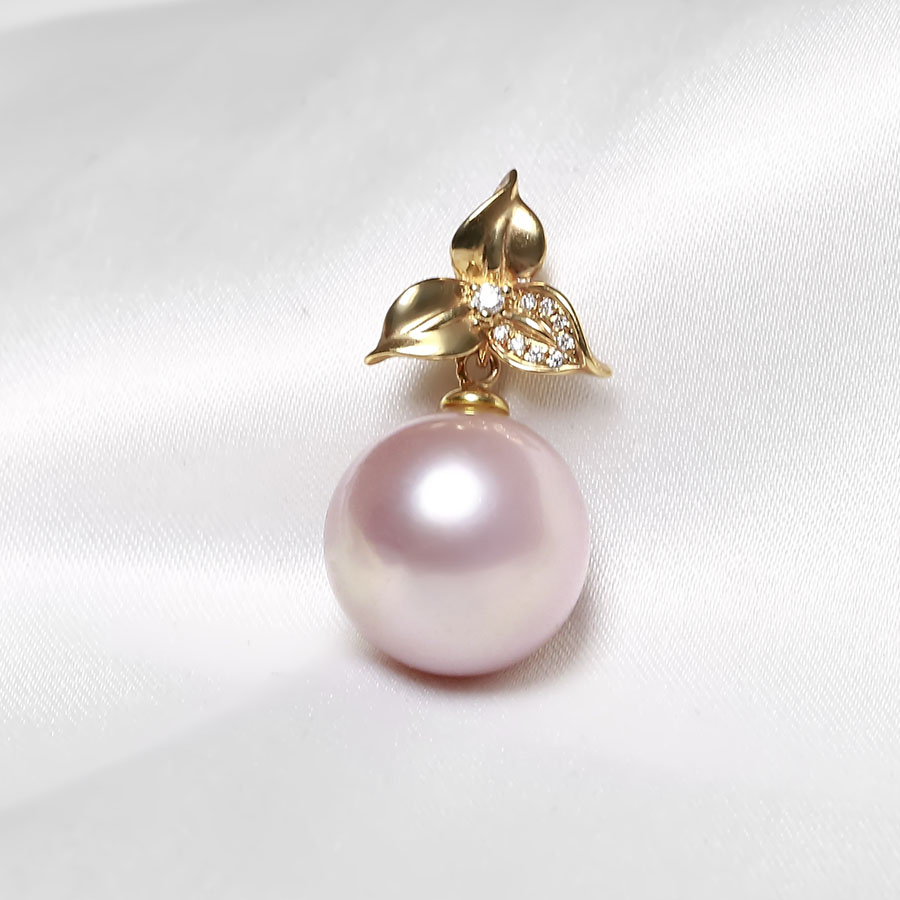 Mặt d&acirc;y chuyền