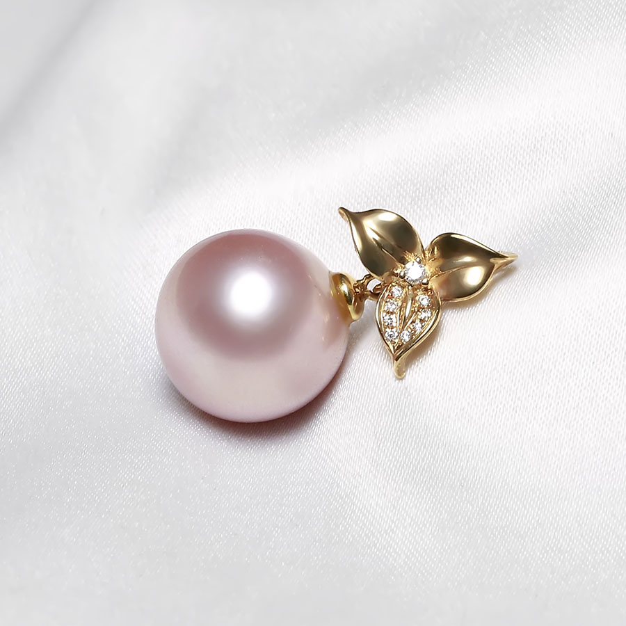 Mặt d&acirc;y chuyền