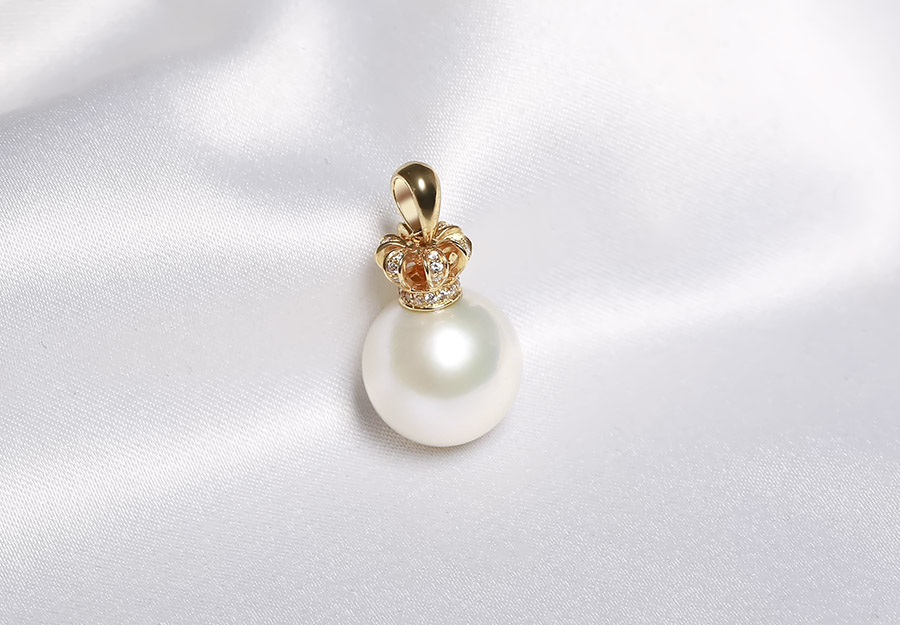 Mặt d&acirc;y chuyền