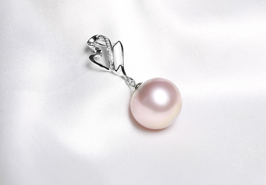 Mặt d&acirc;y chuyền