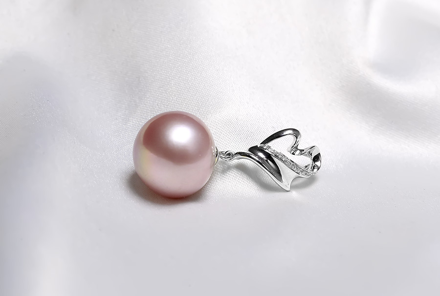 Mặt d&acirc;y chuyền