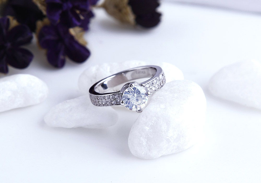 Nhẫn bạc Love Island nạm đ&aacute; tinh tế