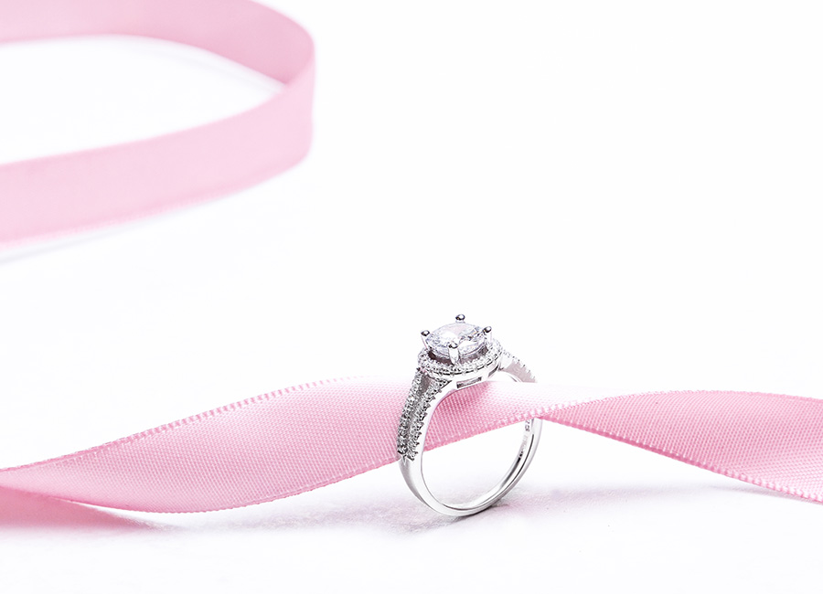 Thiết kế phần th&acirc;n nhẫn đầy ấn tượng.