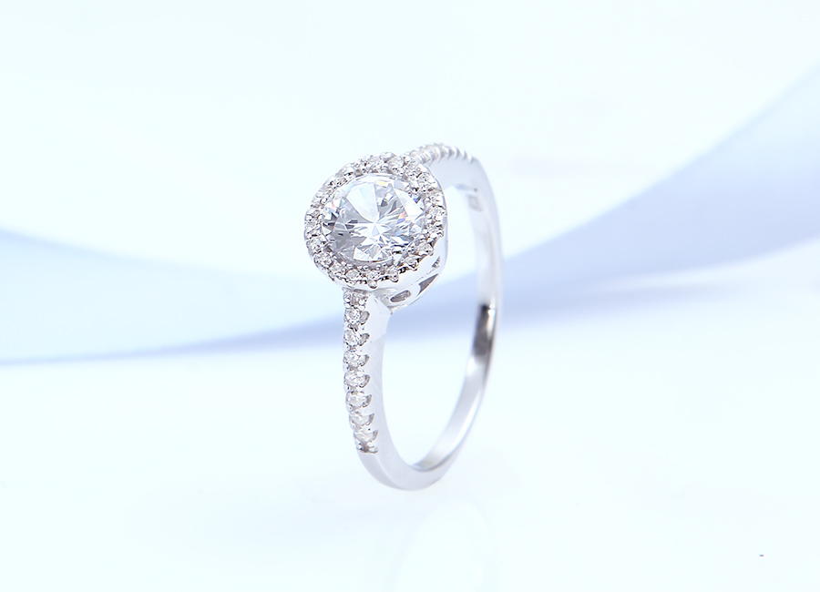 Nhẫn Venus &ndash; mẫu nhẫn bạc mang vẻ đẹp nữ thần.