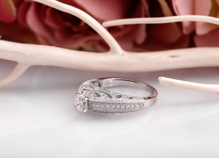 Mẫu trang sức bạc được nhận x&eacute;t l&agrave; tuyệt t&aacute;c.