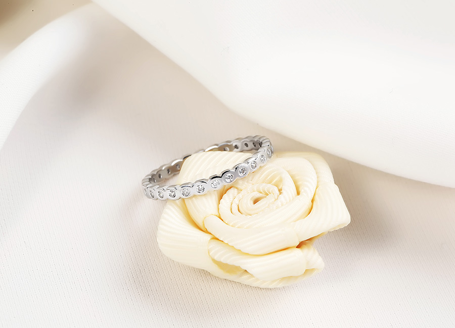 Nhẫn bạc Simple Style hấp dẫn tất cả mọi cô gái.