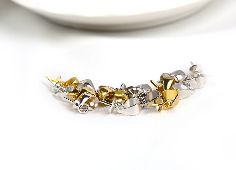 M&oacute;c nối c&oacute; kiểu d&aacute;ng đơn giản.