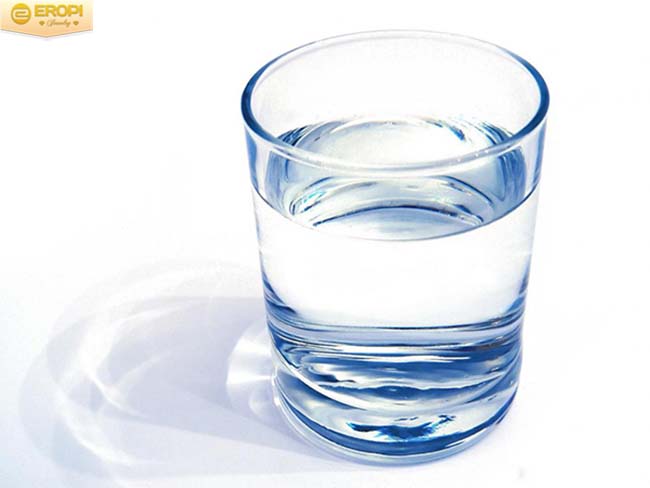 Giai đoạn phun cát, móc máy trong chế tạo trang sức chú ý khi sử dụng dung dịch axit