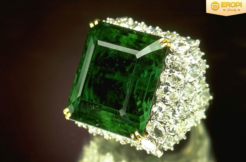 Emerald &ndash; Vi&ecirc;n ngọc của nữ ho&agrave;ng Ai Cập