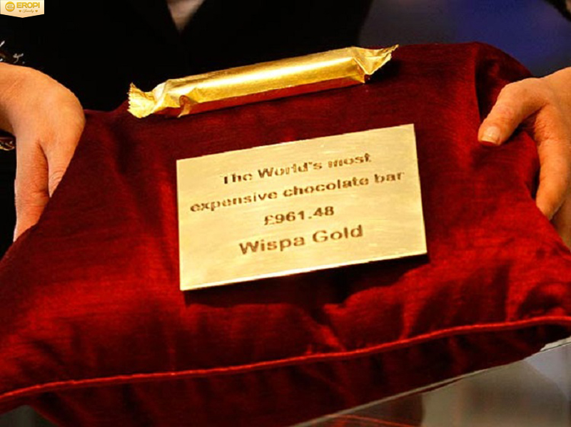 Wispa Gold Wrapped từng l&agrave; thanh chocolate đắt nhất thế giới.
