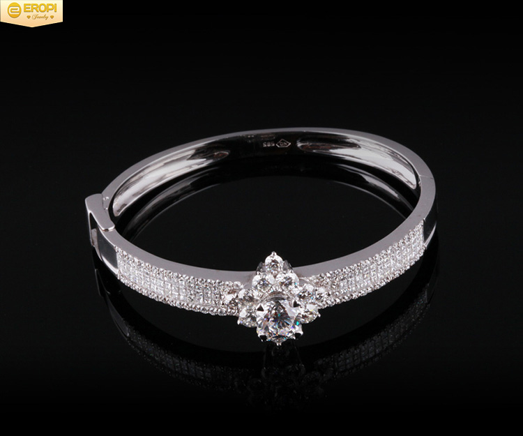 T&ocirc;n vinh vẻ đẹp Việt