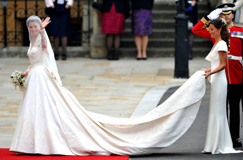 váy cưới của công nương Kate Middleton.