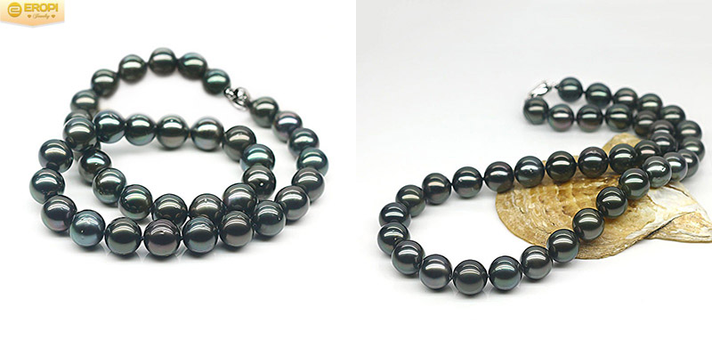 Chuỗi ngọc trai m&agrave;u xanh x&aacute;m được chăm ch&uacute;t tỉ mỉ từng chi tiết nhỏ.