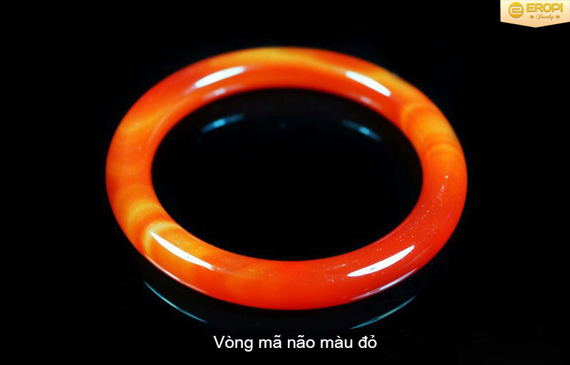 V&ograve;ng m&atilde; n&atilde;o đỏ thể hiện cho nhiệt huyết