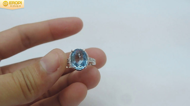 T&ocirc;n vinh vẻ đẹp Việt