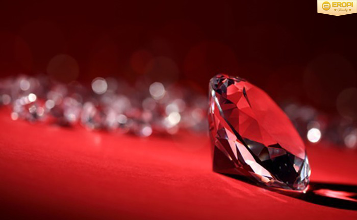 Kim cương đỏ là loại kim cương siêu hiếm trên thế giới.
